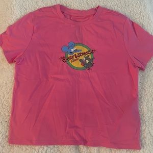 Cute cropped “Itchy and Scratchy Show” Simpsons tee!